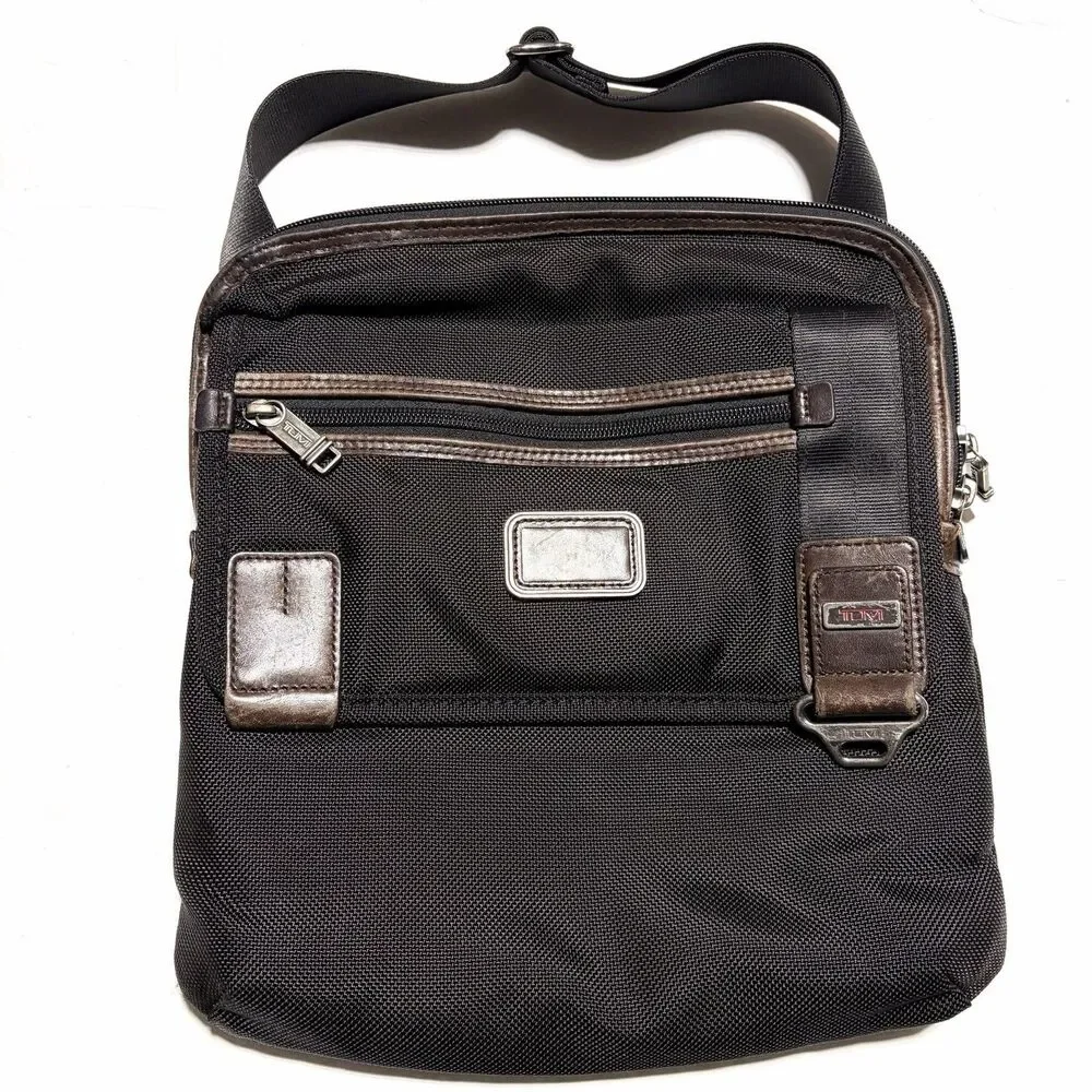 Tumi Alpha Bravo Annapolis crossbody In Ballistic Nylon Brown